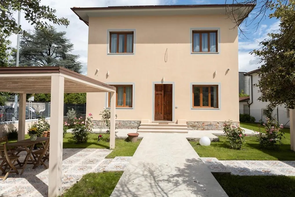 Villa Rosa Antica Lucca Italy